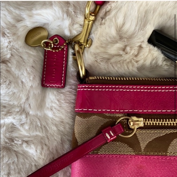 COPY - Coach Demi hot pink bag - Picture 2 of 5